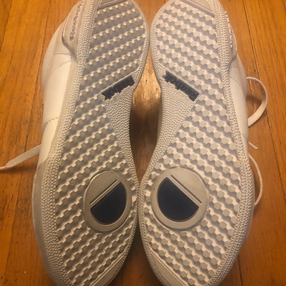 Vintage Reebok Classic - Picture 3 of 5